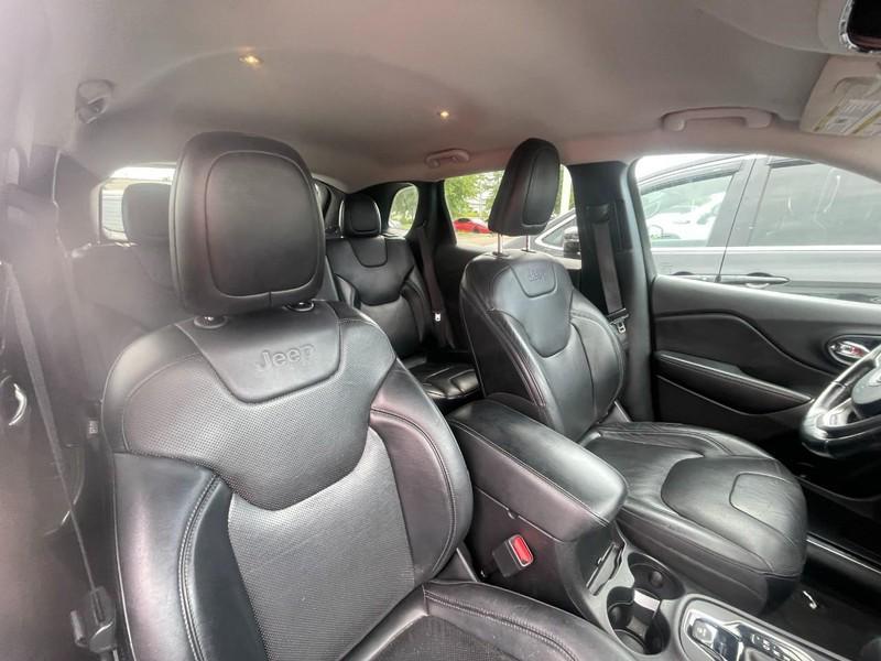 used 2020 Jeep Cherokee car, priced at $15,995