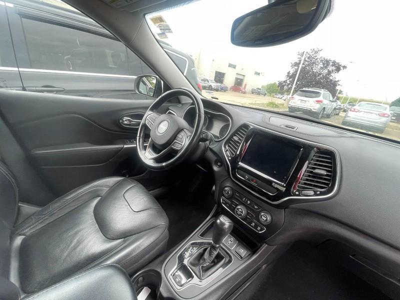 used 2020 Jeep Cherokee car, priced at $15,995