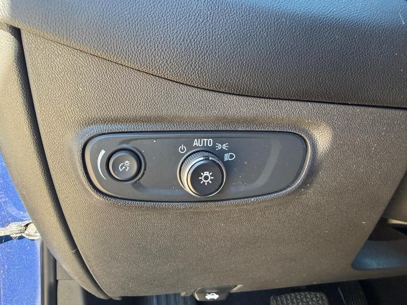 used 2022 Chevrolet Equinox car, priced at $16,993