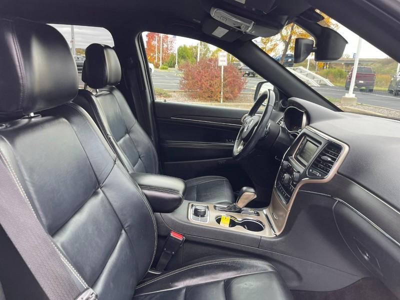 used 2017 Jeep Grand Cherokee car, priced at $12,750