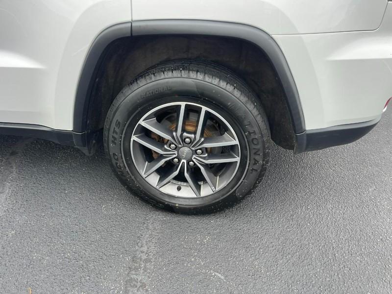 used 2017 Jeep Grand Cherokee car, priced at $12,750