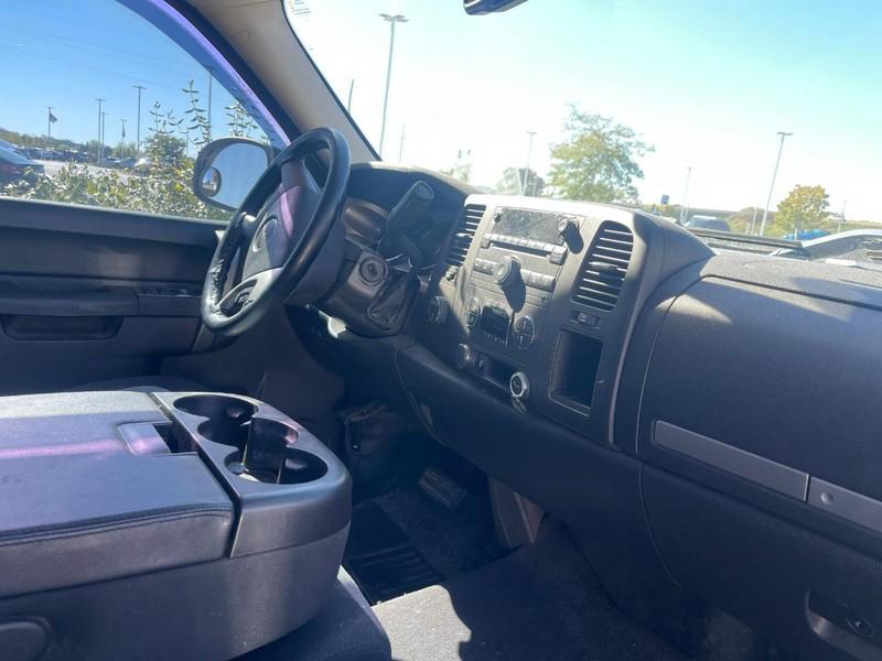 used 2013 GMC Sierra 2500 car, priced at $16,995