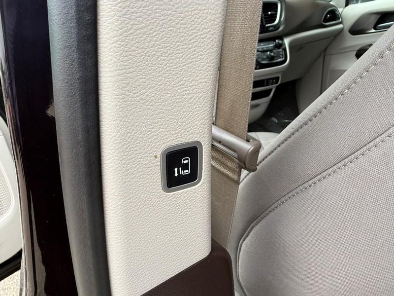 used 2017 Chrysler Pacifica car, priced at $15,999