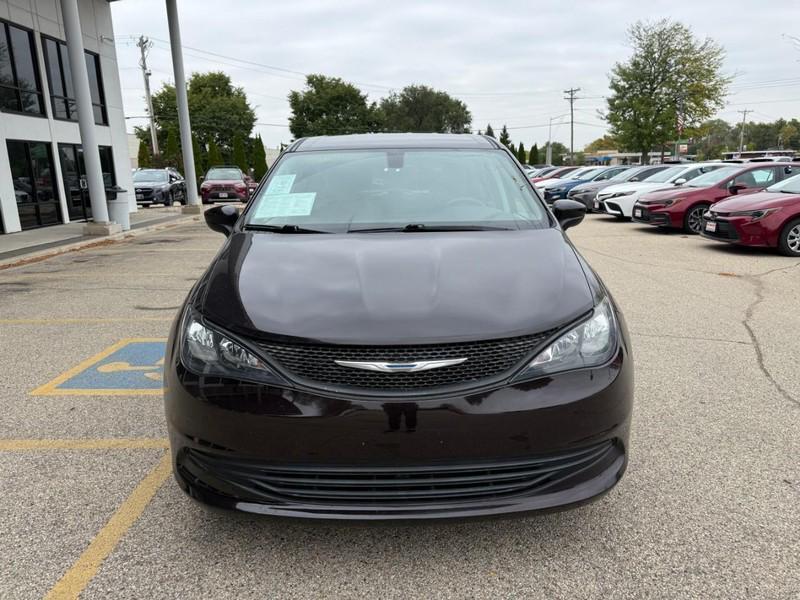 used 2017 Chrysler Pacifica car, priced at $15,999
