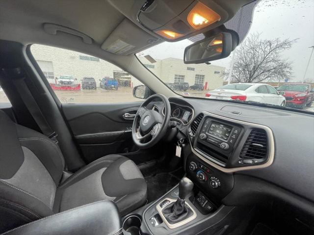 used 2015 Jeep Cherokee car, priced at $11,995