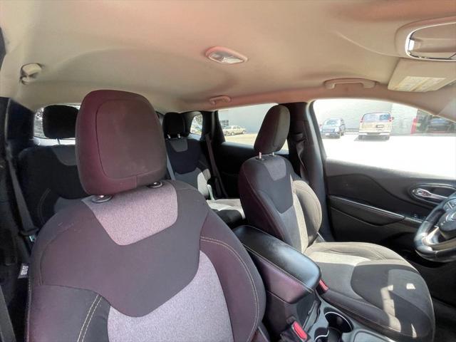 used 2016 Jeep Cherokee car, priced at $10,495