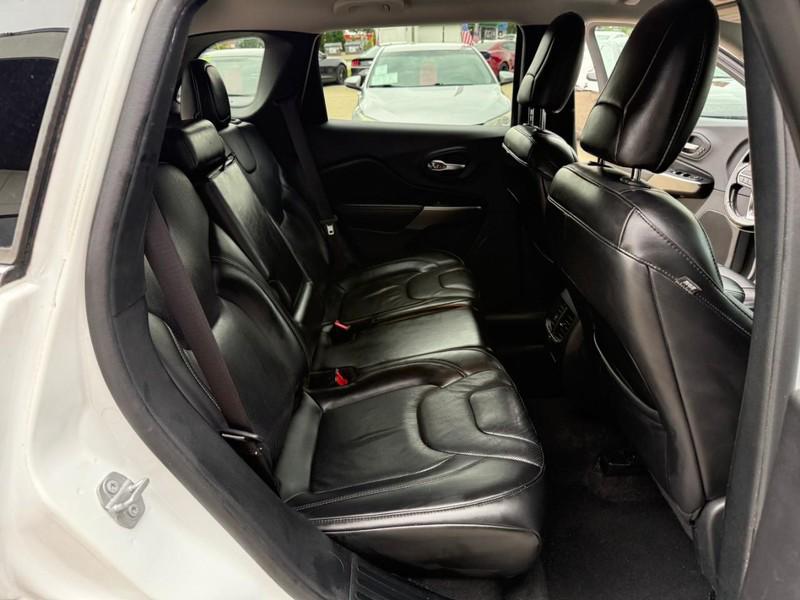 used 2020 Jeep Cherokee car, priced at $14,993