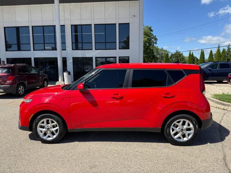 used 2021 Kia Soul car, priced at $16,503