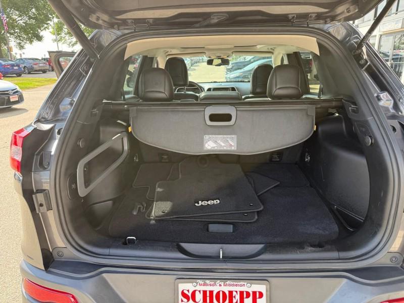 used 2014 Jeep Cherokee car, priced at $12,503