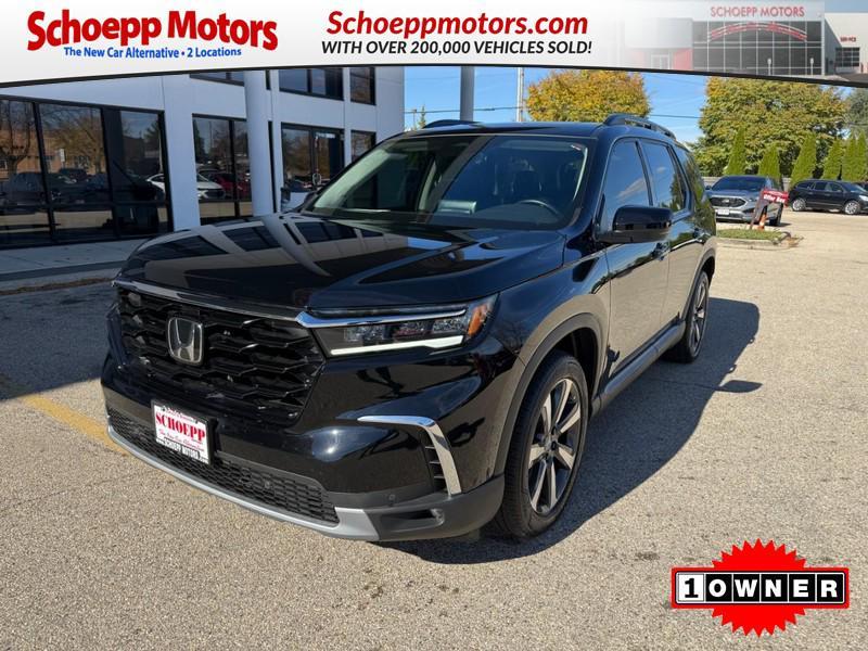 used 2025 Honda Pilot car, priced at $46,999