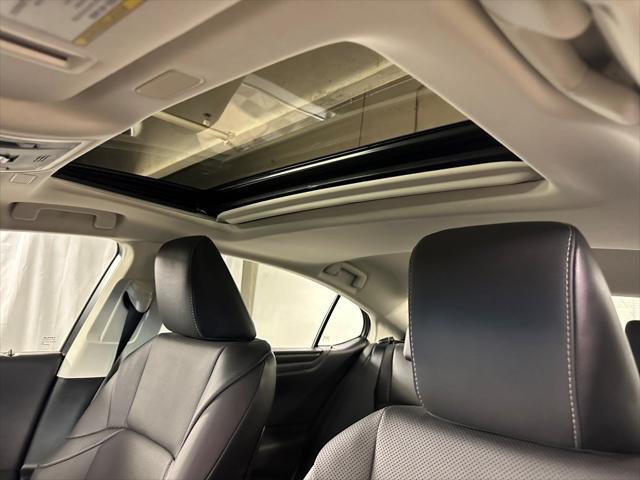 used 2022 Lexus ES 350 car, priced at $36,997