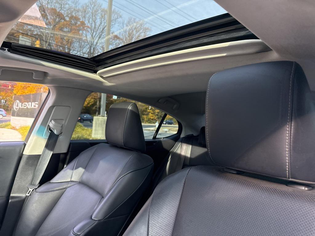 used 2019 Lexus ES 350 car, priced at $23,997