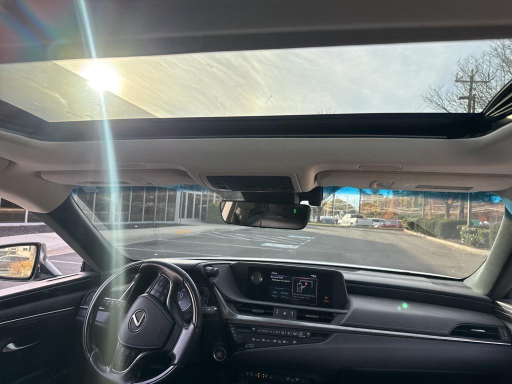 used 2019 Lexus ES 350 car, priced at $23,997