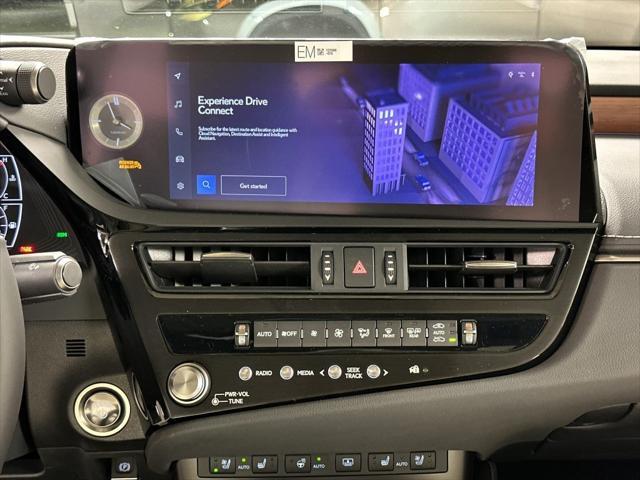 new 2025 Lexus ES 300h car, priced at $53,757