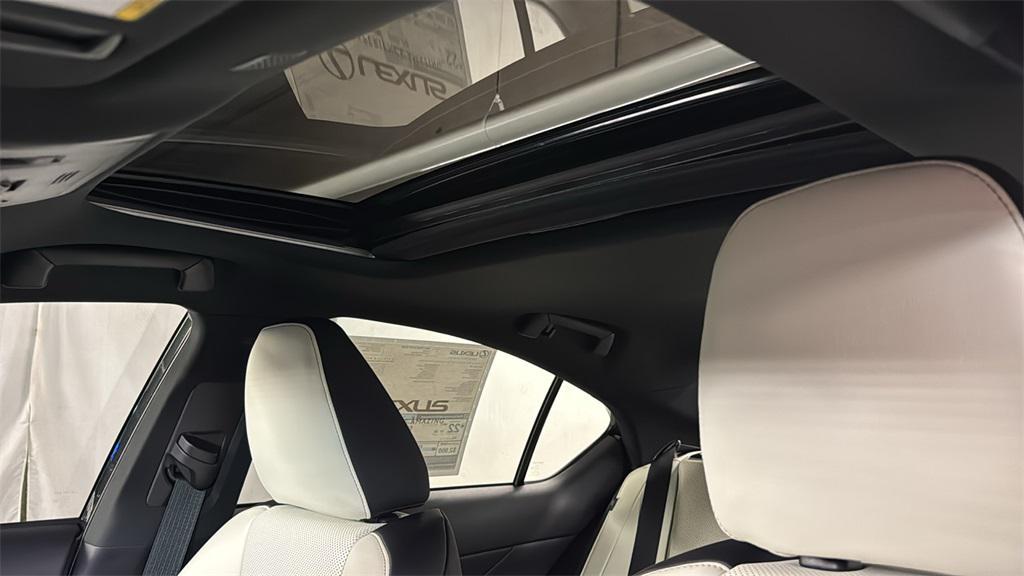 new 2025 Lexus IS 350 car, priced at $52,113