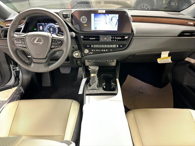 new 2025 Lexus ES 300h car, priced at $49,635
