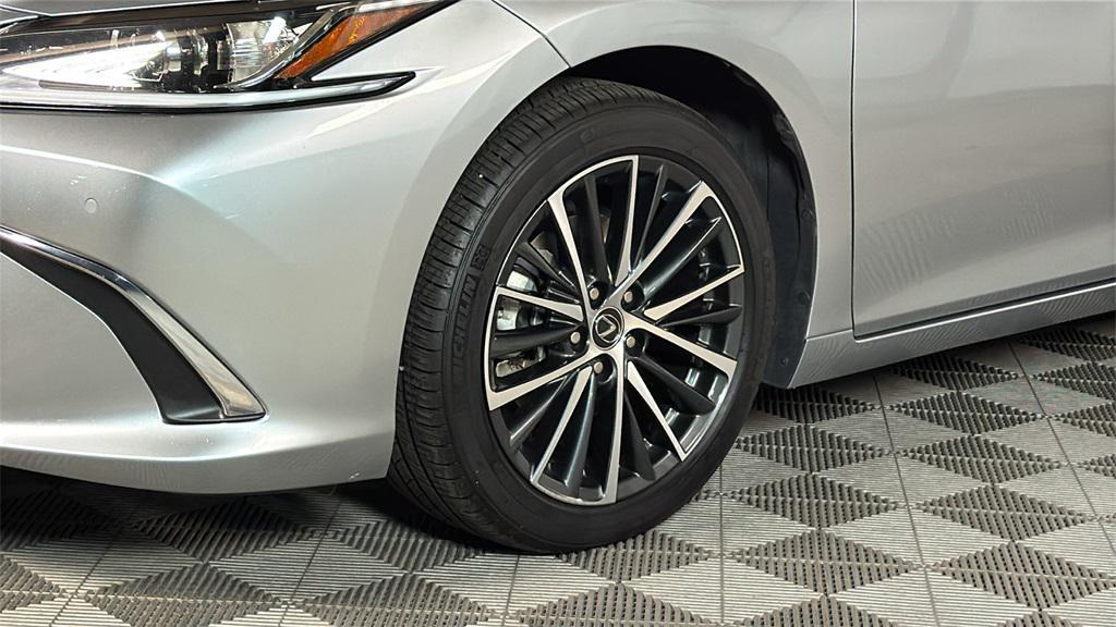 used 2024 Lexus ES 350 car, priced at $39,497