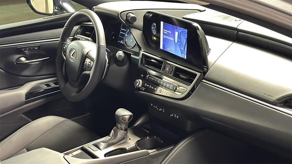 used 2024 Lexus ES 350 car, priced at $39,497