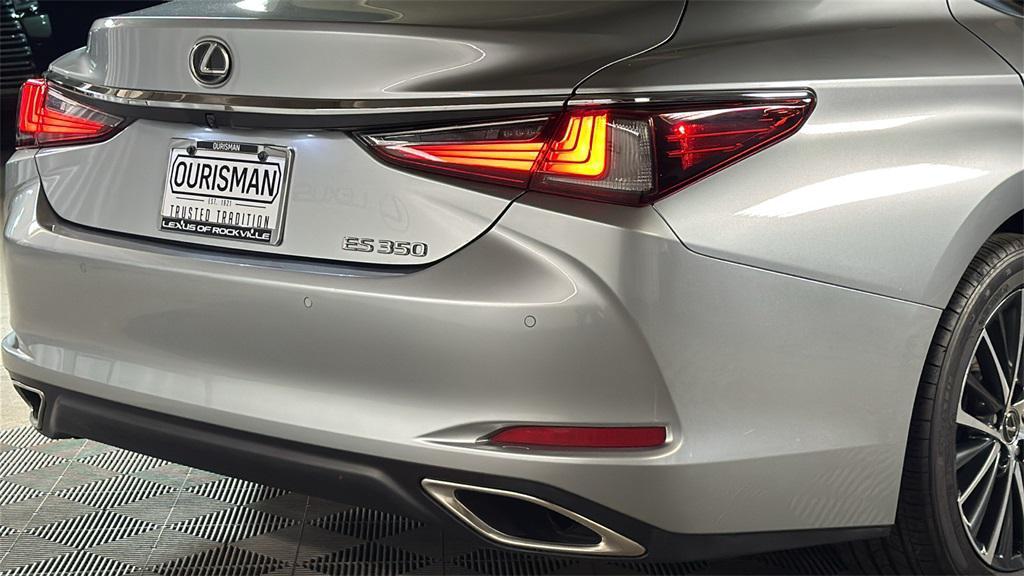 used 2024 Lexus ES 350 car, priced at $39,497