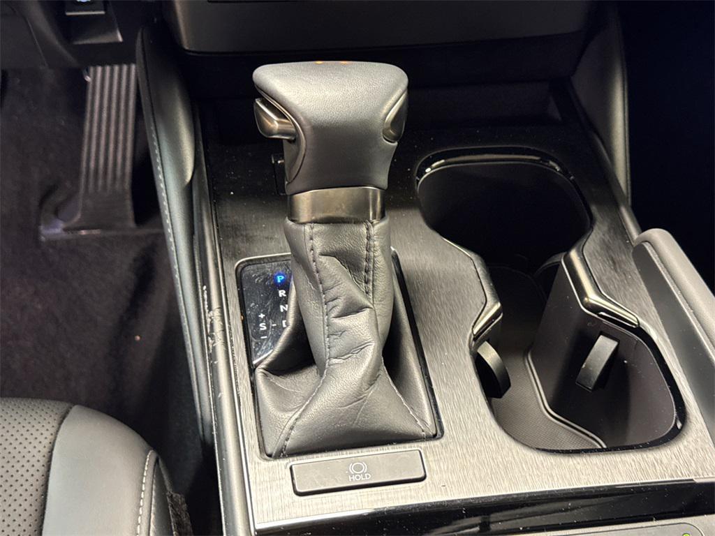 used 2024 Lexus ES 350 car, priced at $39,497