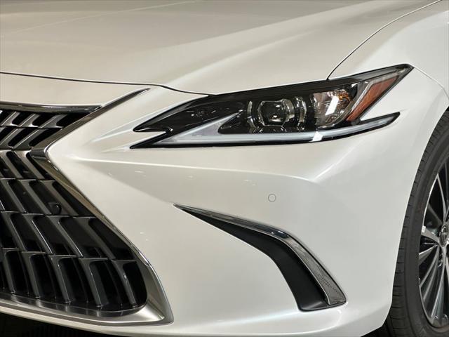 new 2025 Lexus ES 300h car, priced at $48,430