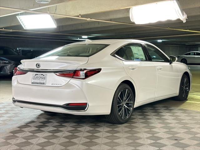 new 2025 Lexus ES 300h car, priced at $48,430