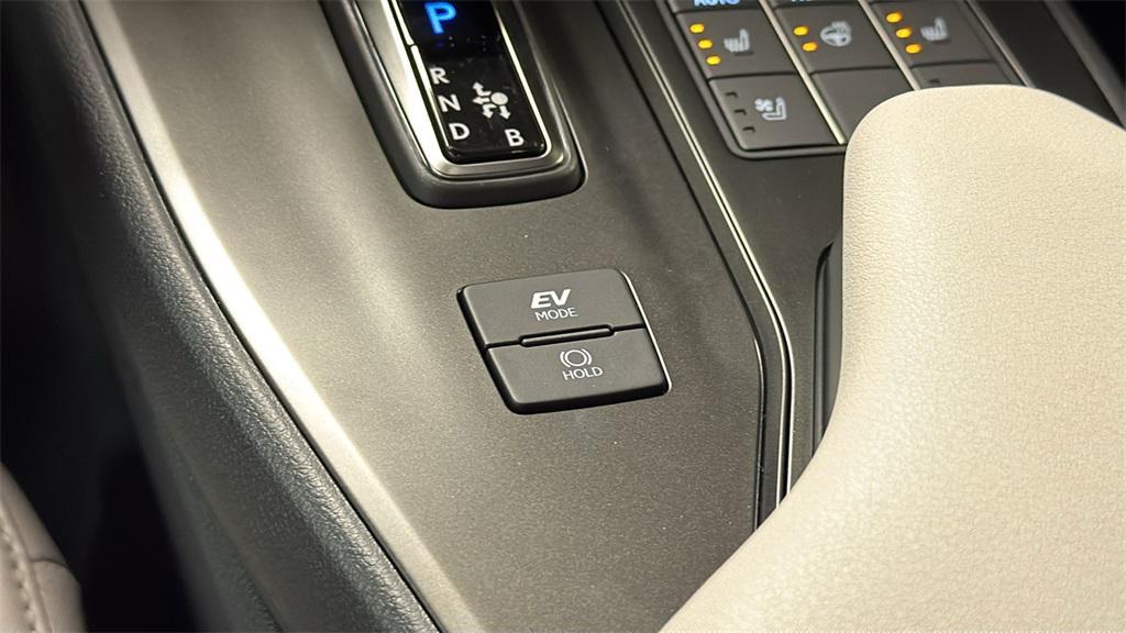 new 2025 Lexus UX 300h car, priced at $44,374