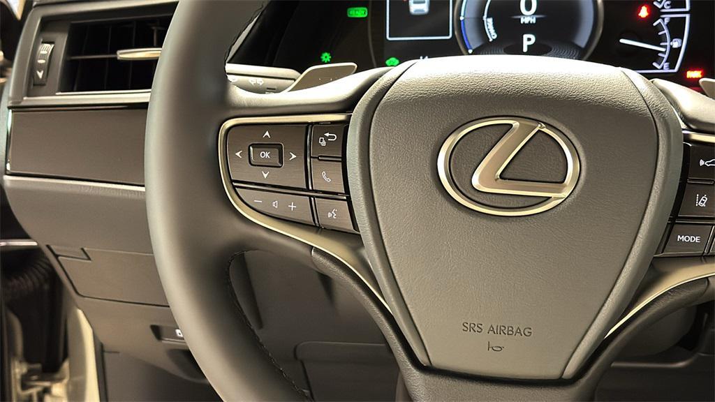 new 2025 Lexus ES 300h car, priced at $49,929