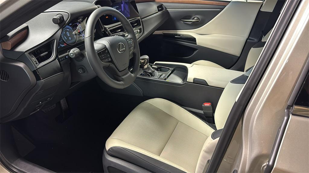 new 2025 Lexus ES 300h car, priced at $49,929