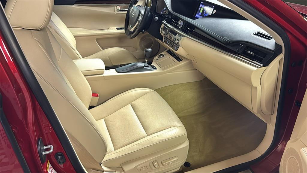 used 2013 Lexus ES 350 car, priced at $14,897