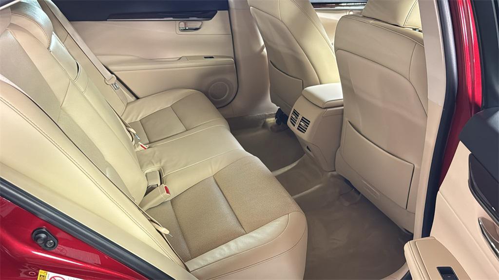 used 2013 Lexus ES 350 car, priced at $14,897