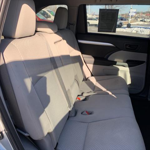 used 2019 Toyota Highlander car, priced at $25,997