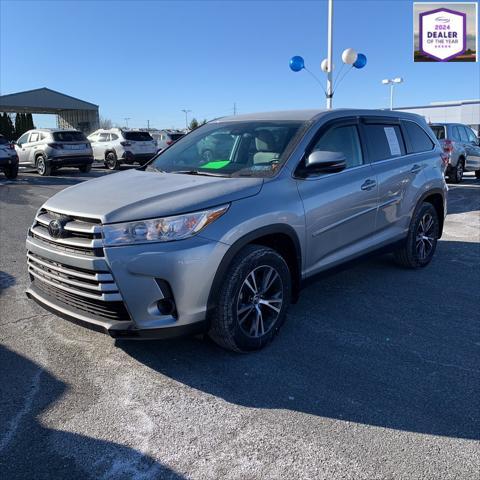 used 2019 Toyota Highlander car, priced at $25,997