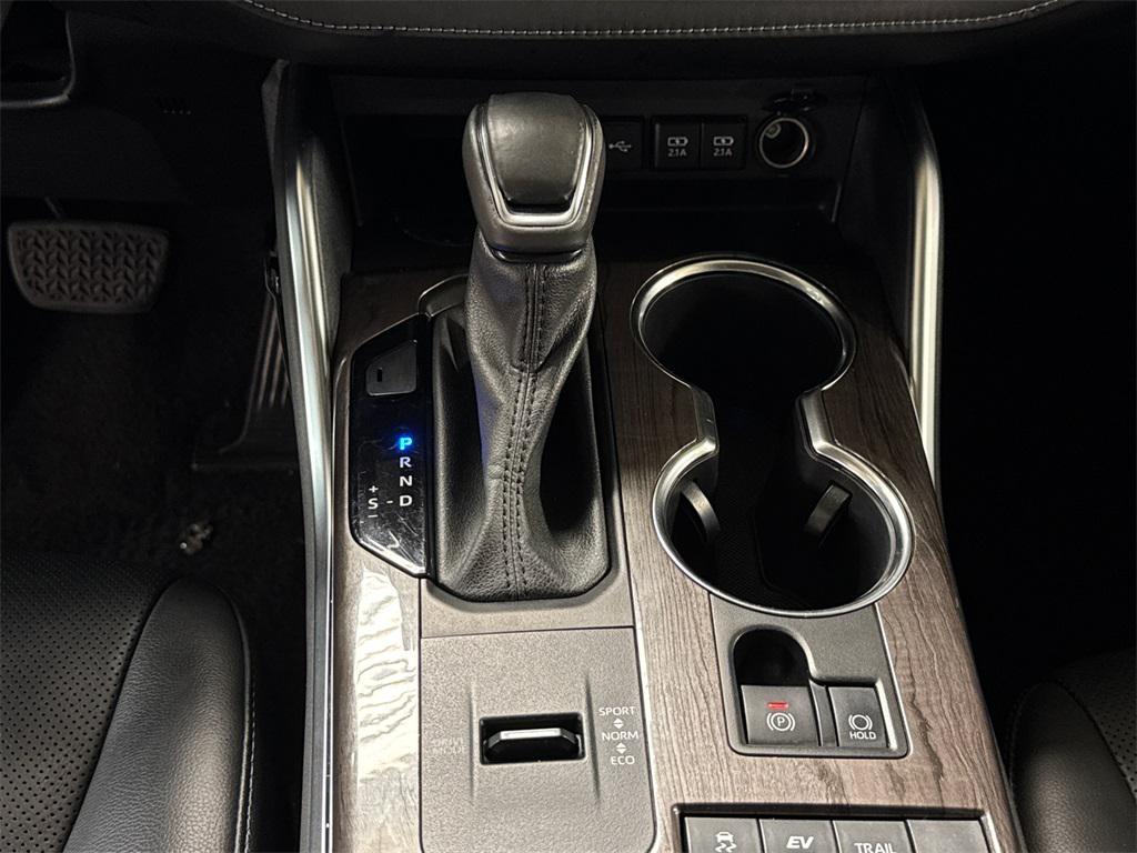 used 2021 Toyota Highlander Hybrid car, priced at $26,697