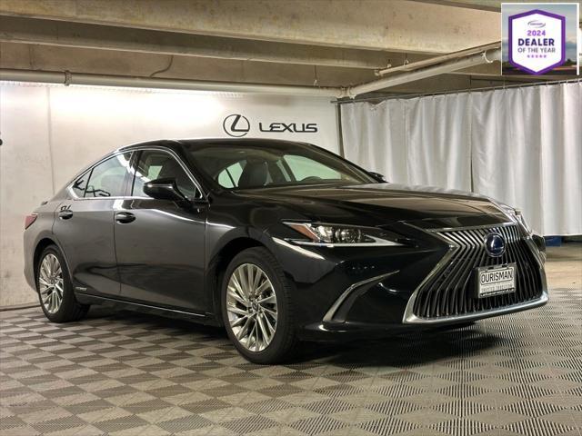 used 2021 Lexus ES 300h car, priced at $32,997