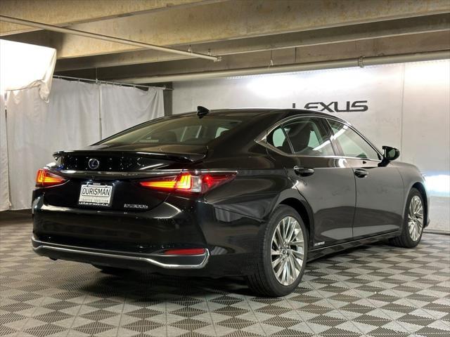 used 2021 Lexus ES 300h car, priced at $32,997