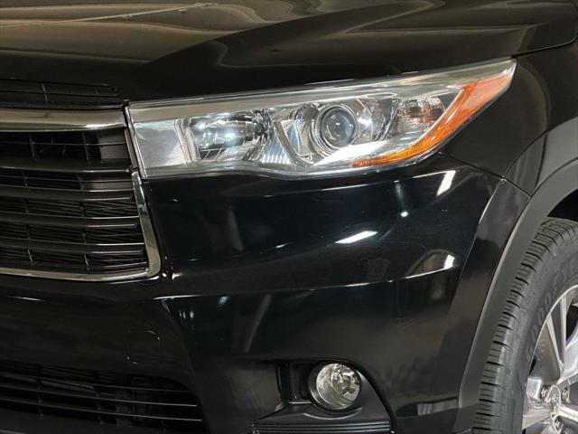 used 2015 Toyota Highlander car, priced at $18,297