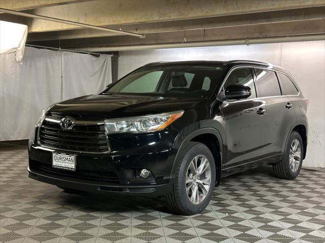 used 2015 Toyota Highlander car, priced at $18,297