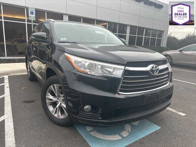 used 2015 Toyota Highlander car, priced at $18,297