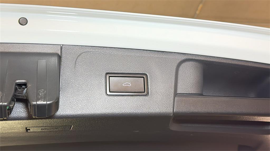 used 2019 Volkswagen Atlas car, priced at $20,297