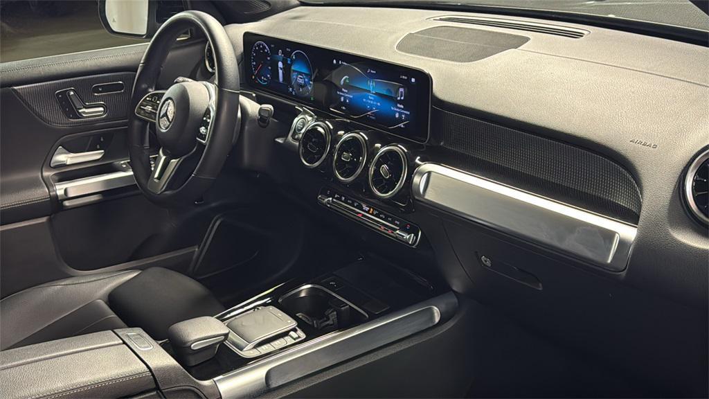 used 2021 Mercedes-Benz GLB 250 car, priced at $28,997