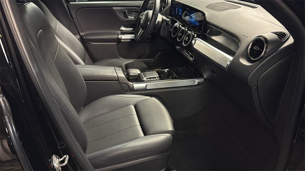 used 2021 Mercedes-Benz GLB 250 car, priced at $28,997
