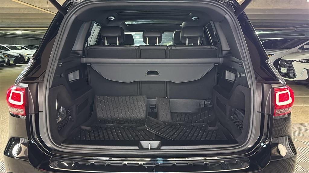 used 2021 Mercedes-Benz GLB 250 car, priced at $28,997