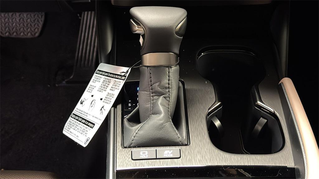 new 2025 Lexus ES 300h car, priced at $54,724