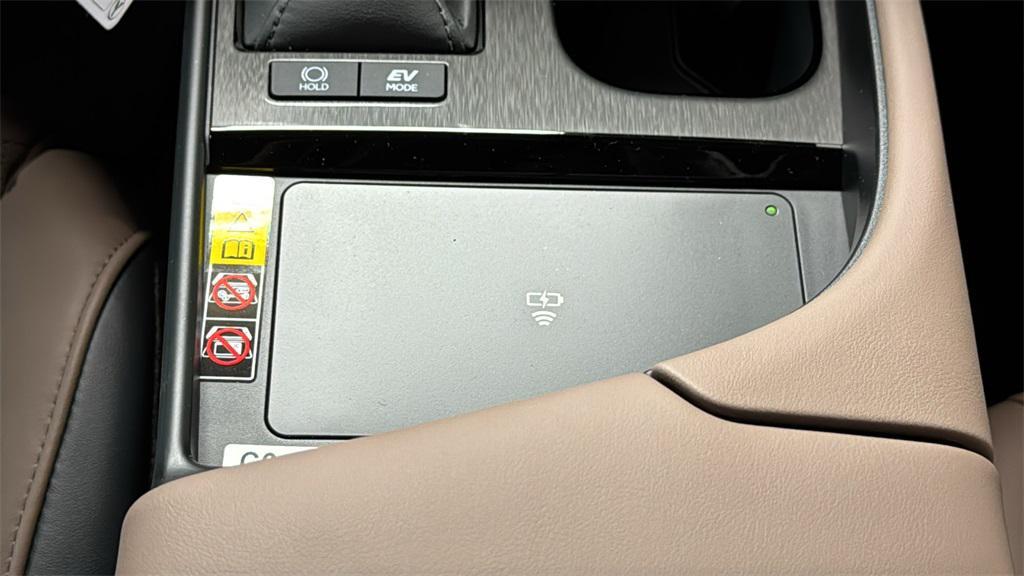 new 2025 Lexus ES 300h car, priced at $54,724