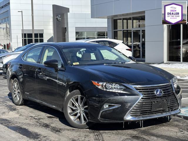 used 2018 Lexus ES 300h car, priced at $29,997