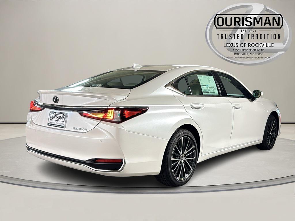new 2025 Lexus ES 300h car, priced at $50,829