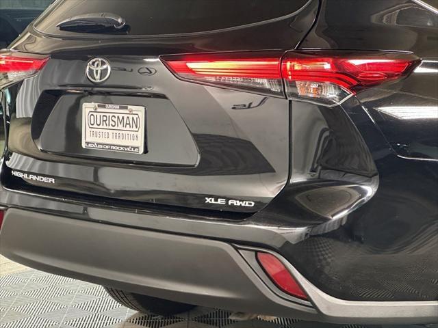 used 2020 Toyota Highlander car, priced at $27,997