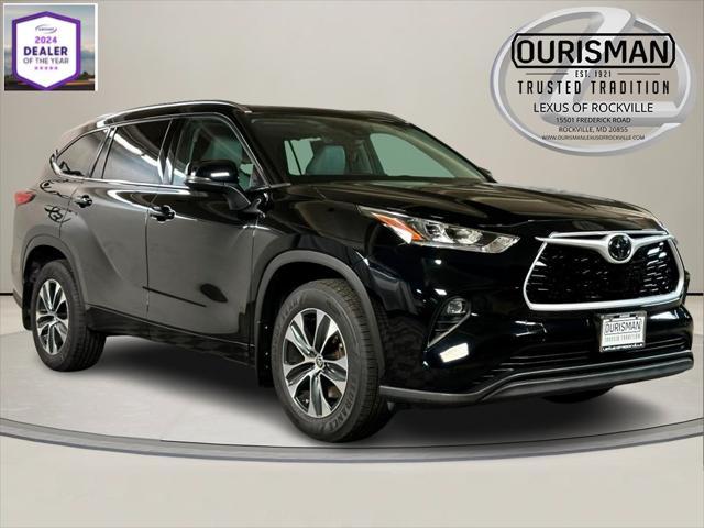 used 2020 Toyota Highlander car, priced at $27,997