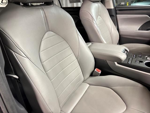 used 2020 Toyota Highlander car, priced at $27,997